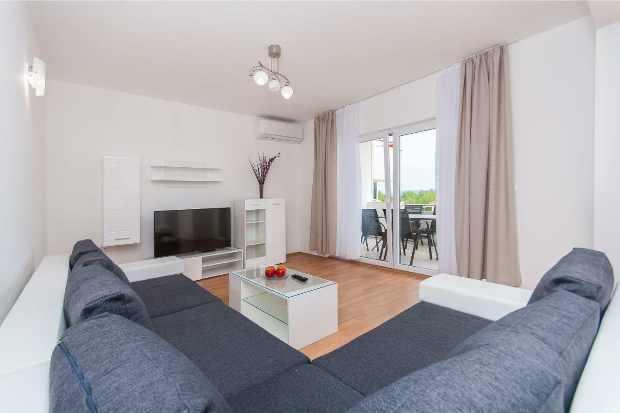Apartman Mira- Omiš Εξωτερικό φωτογραφία
