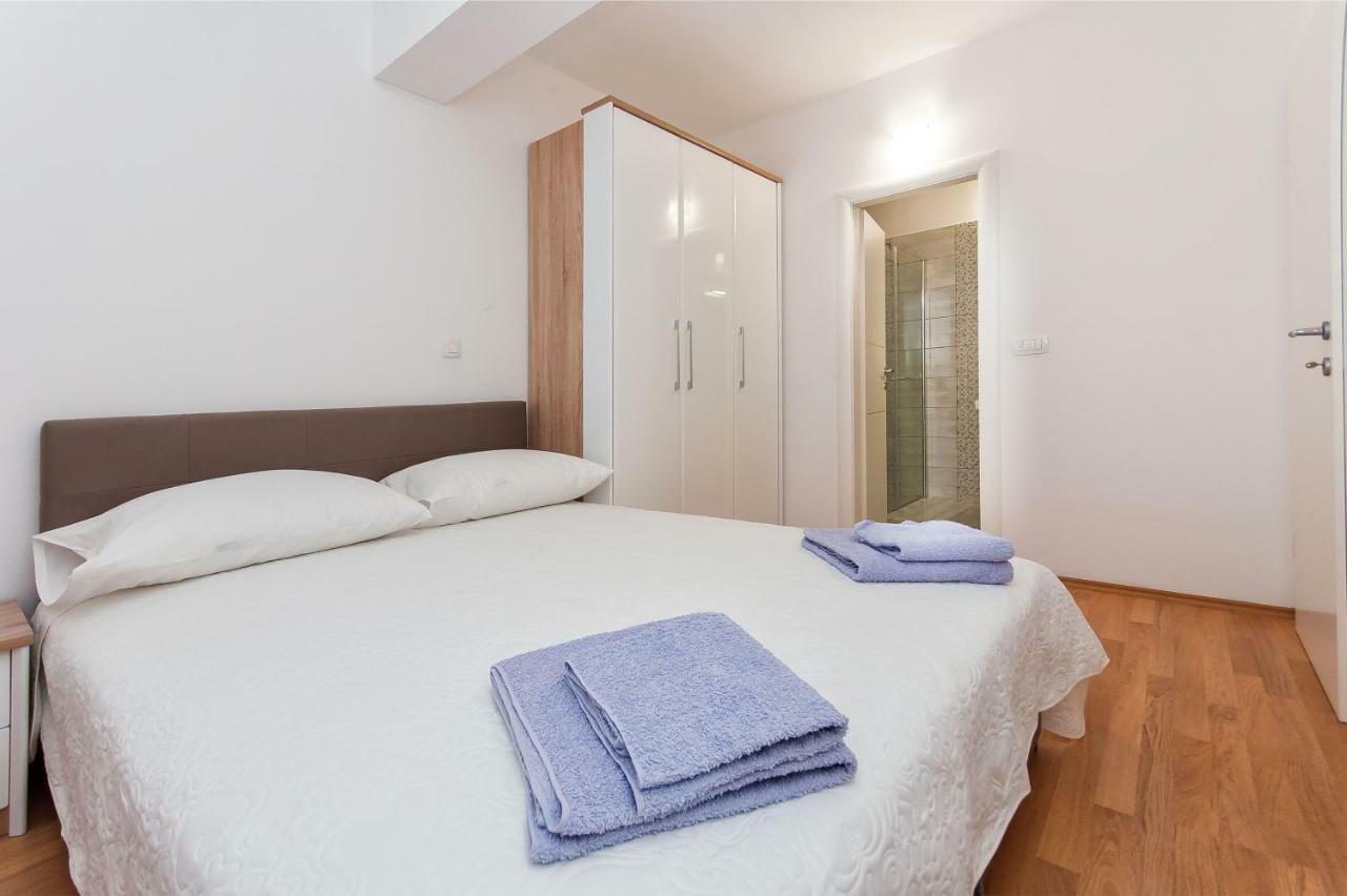 Apartman Mira- Omiš Εξωτερικό φωτογραφία