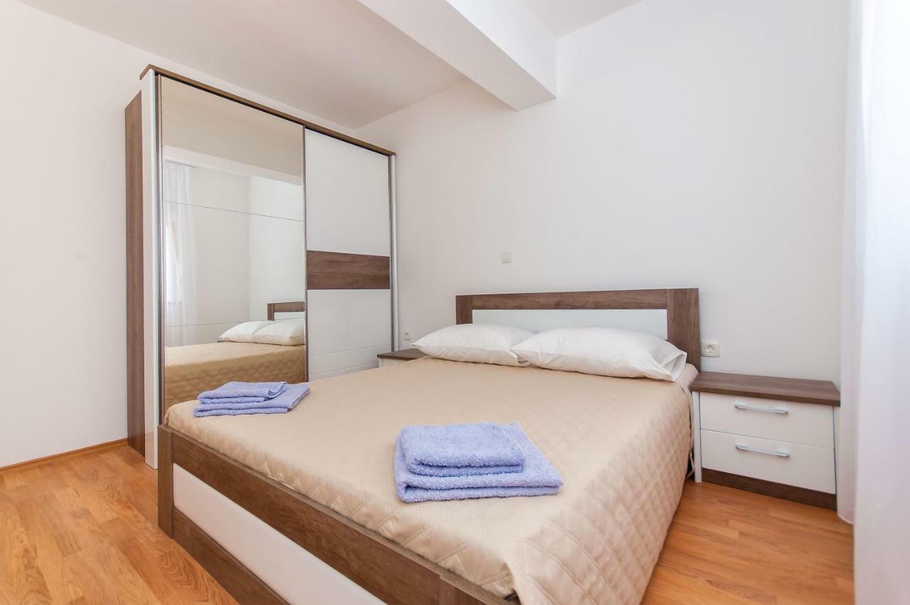 Apartman Mira- Omiš Εξωτερικό φωτογραφία